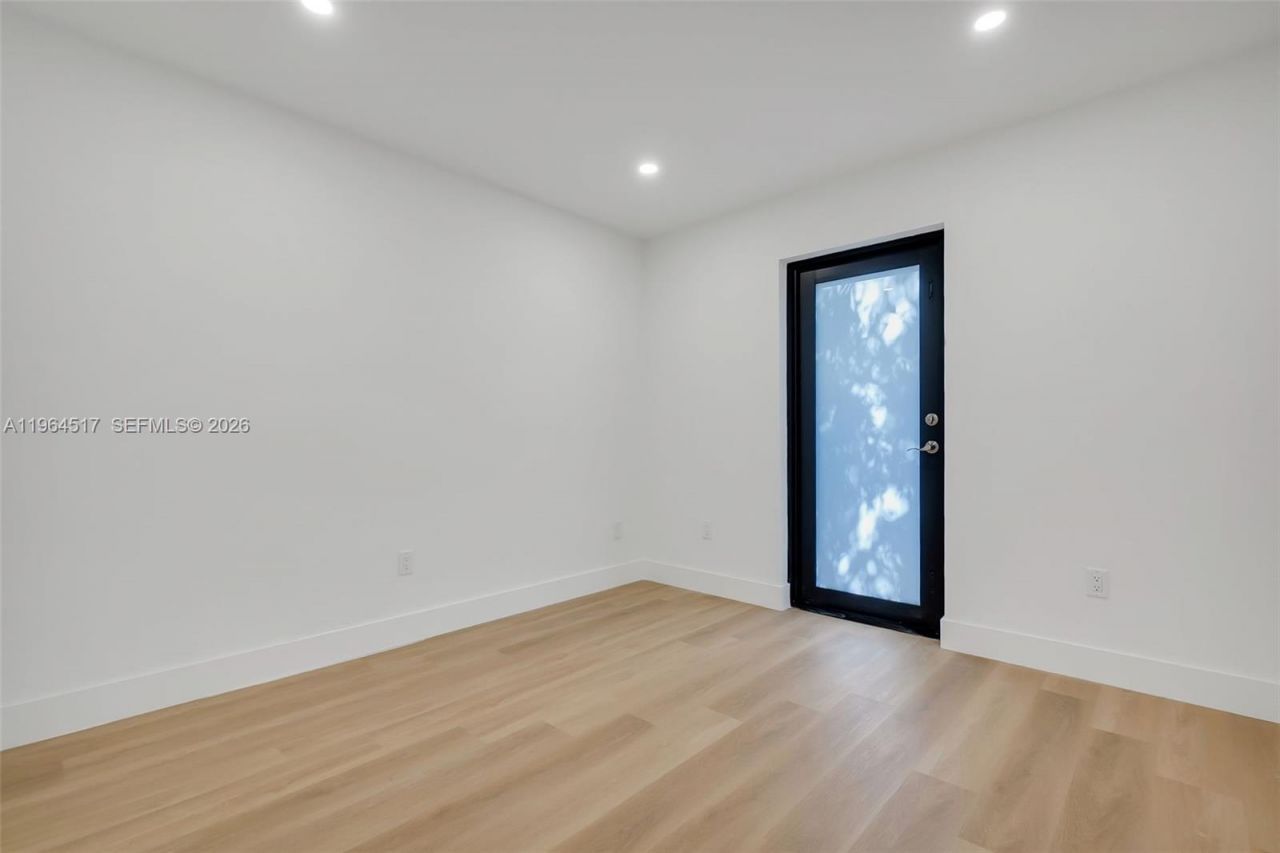 17887 78th Pl, Hialeah, FL 33015 Photo