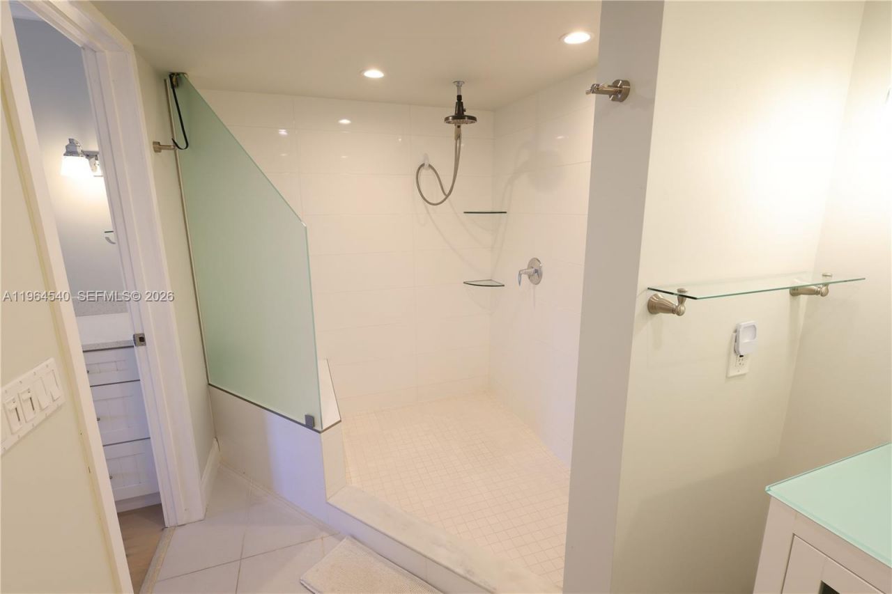 4201 N Ocean Dr , Unit 304, Hollywood, FL 33019 Photo