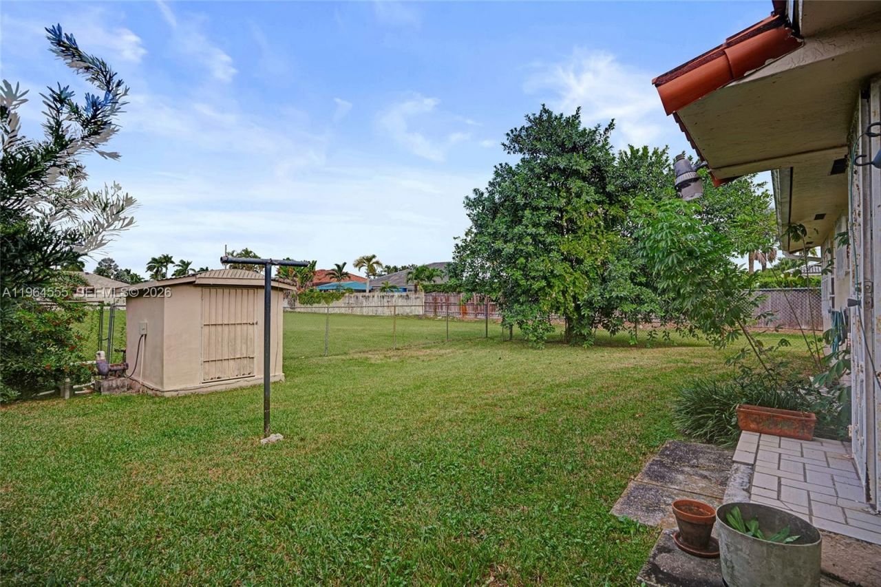 13401 SW 38th St , Miami, FL 33175 Photo