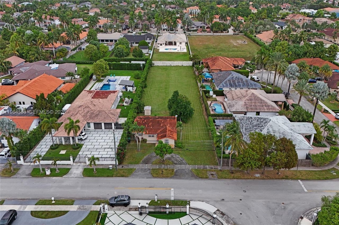 13401 SW 38th St , Miami, FL 33175 Photo