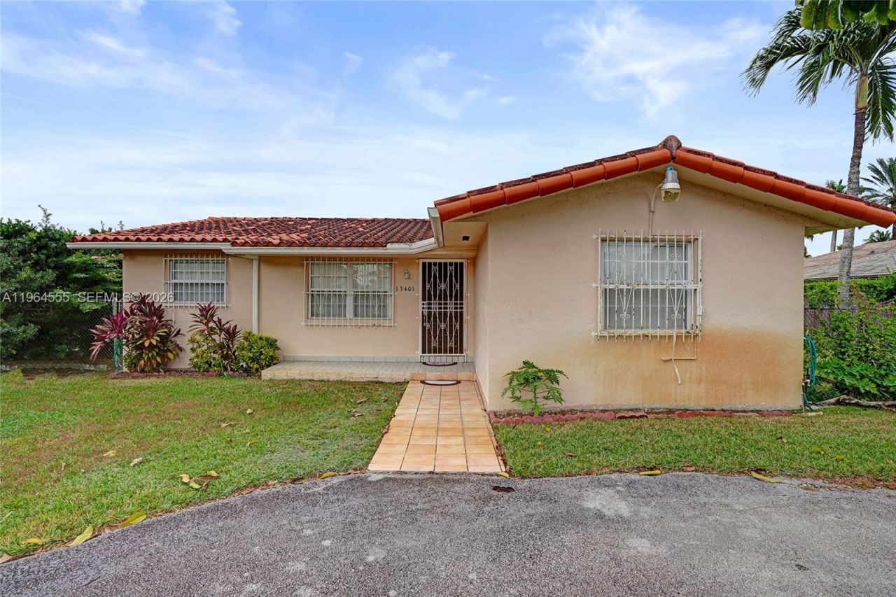 13401 SW 38th St , Miami, FL 33175 Photo