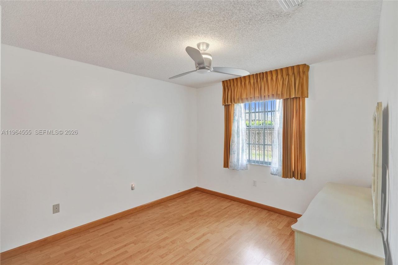 13401 SW 38th St , Miami, FL 33175 Photo