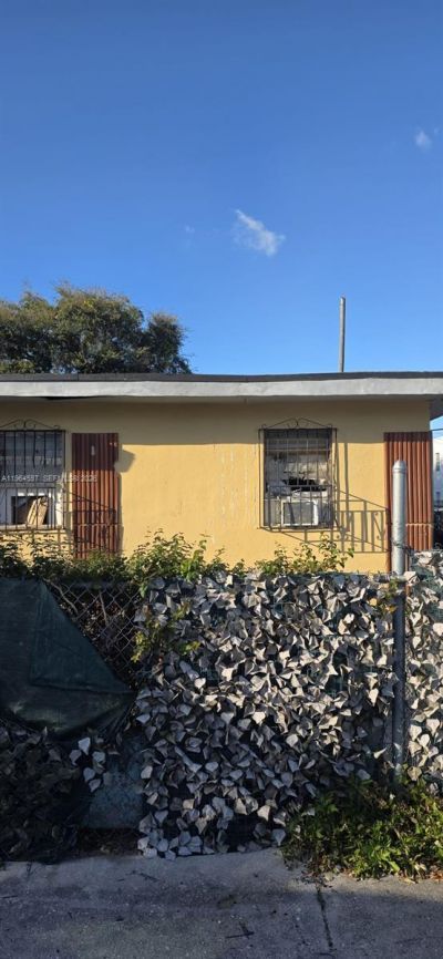 1511 NW 64th St, Miami, FL 33147 Photo