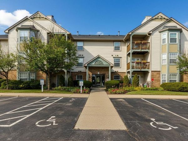 4911 N Arbor Woods Court, Unit 303, Green Twp, OH 45248