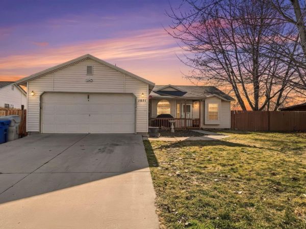 1071 Valley Court, Middleton, ID 83644