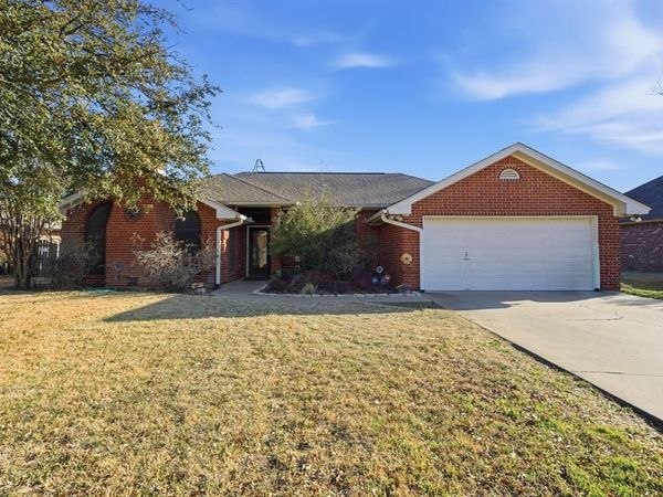 1461 Oakwood Drive, Stephenville, TX 76401