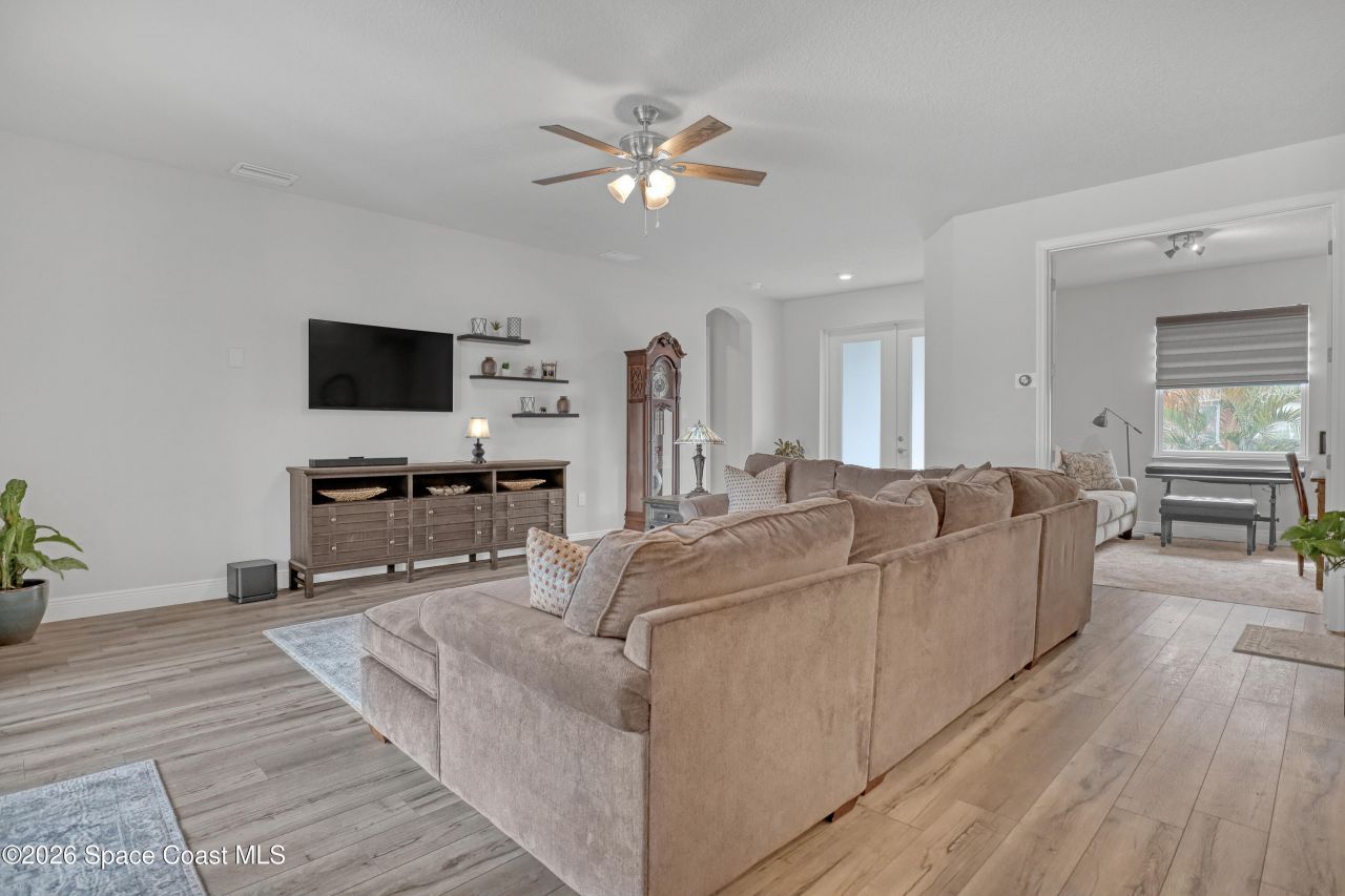 1837 Market Circle Ne, Palm Bay, FL 32905 Photo