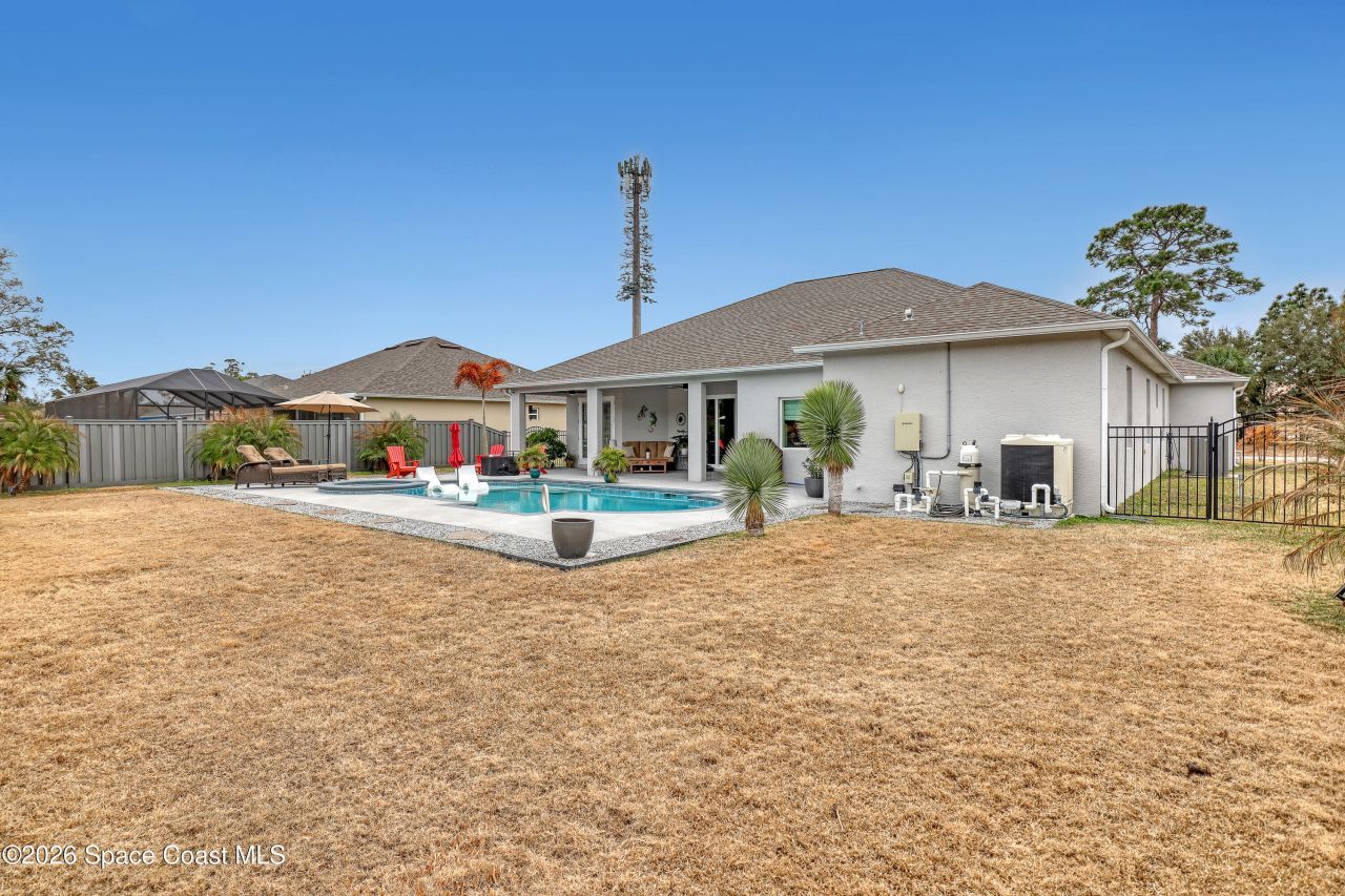 1837 Market Circle Ne, Palm Bay, FL 32905 Photo