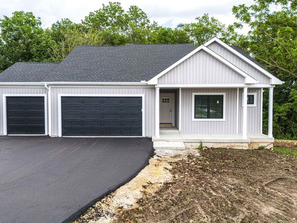 2355 Pow Wow Trail, Beloit, WI 53511