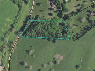 879 Avenstoke Road, Waddy, KY 40076