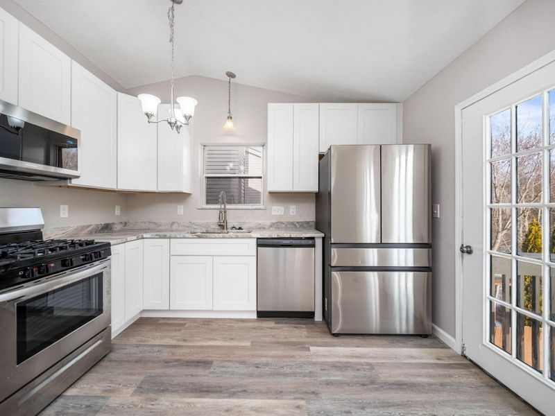 3438 High Creek Drive, Columbus, OH 43223 Photo 11