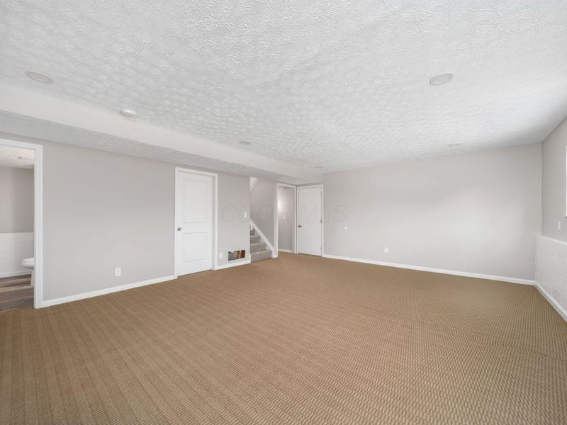 3438 High Creek Drive, Columbus, OH 43223 Photo 31