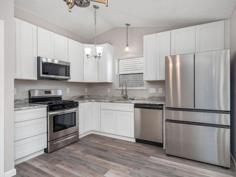 3438 High Creek Drive, Columbus, OH 43223 Photo 8