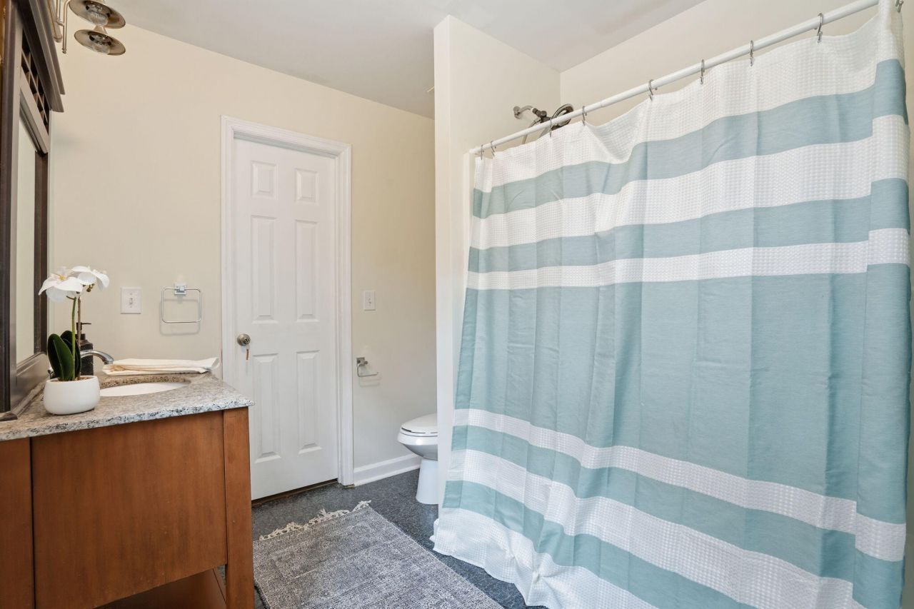 114 Autumn Creek Trail Photo 33