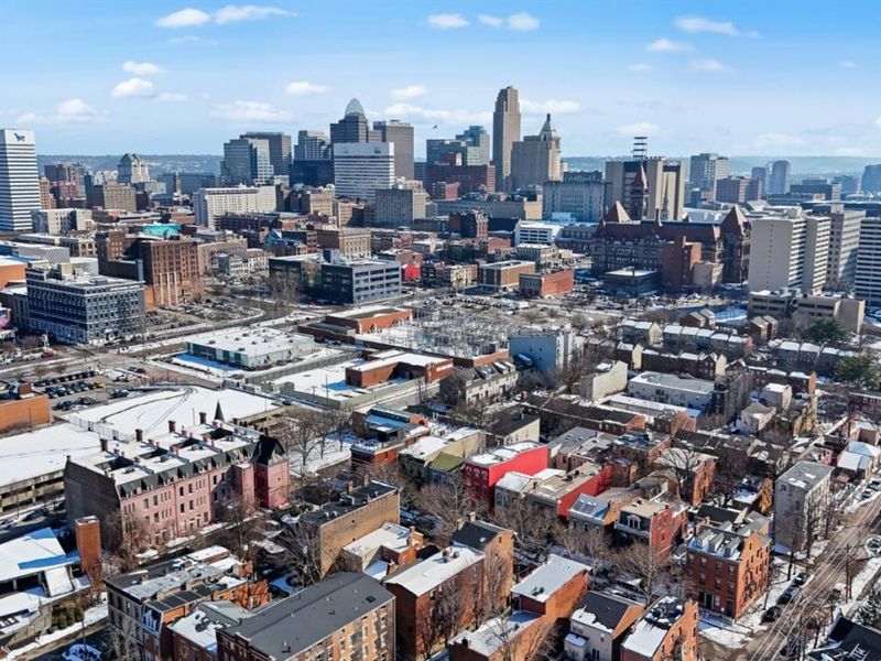 422 Clark Street, Cincinnati, OH 45203 Photo 4