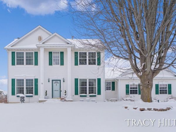 6715 Crystal Downes Court SE, Caledonia, MI 49316