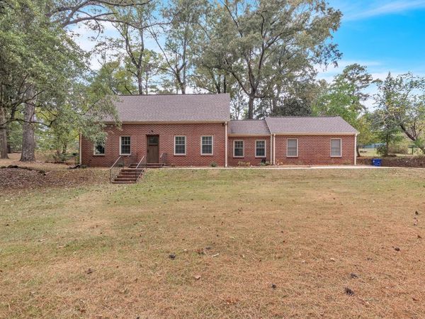 501 Pine Hill Dr, Aliceville, AL 35442