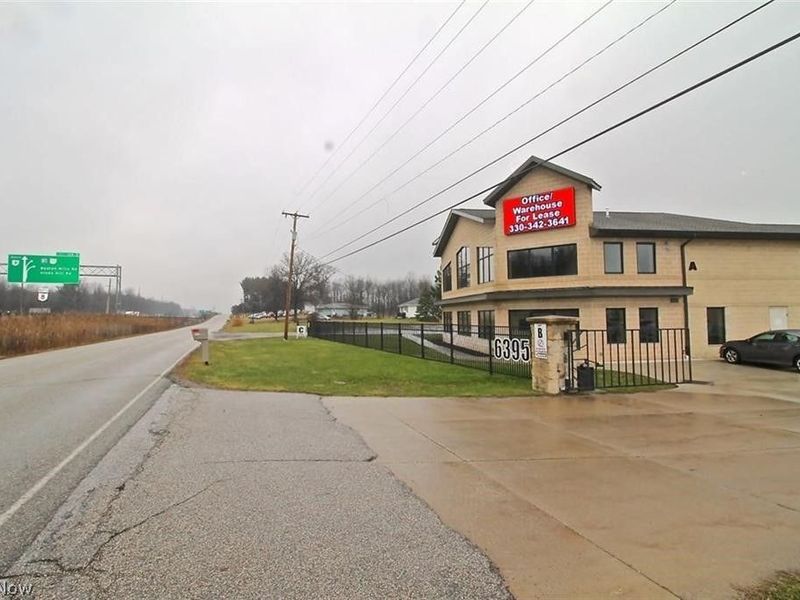 6395 Chittenden Road, Unit A1, Hudson, OH 44236 Photo 2