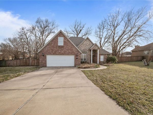 2603 SW 8th Street , Bentonville, AR 72712