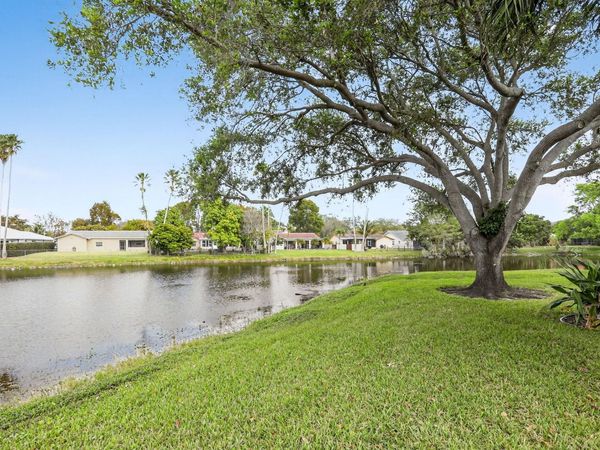 11477 NW 39th Court, Unit 307-1, Coral Springs, FL 33065