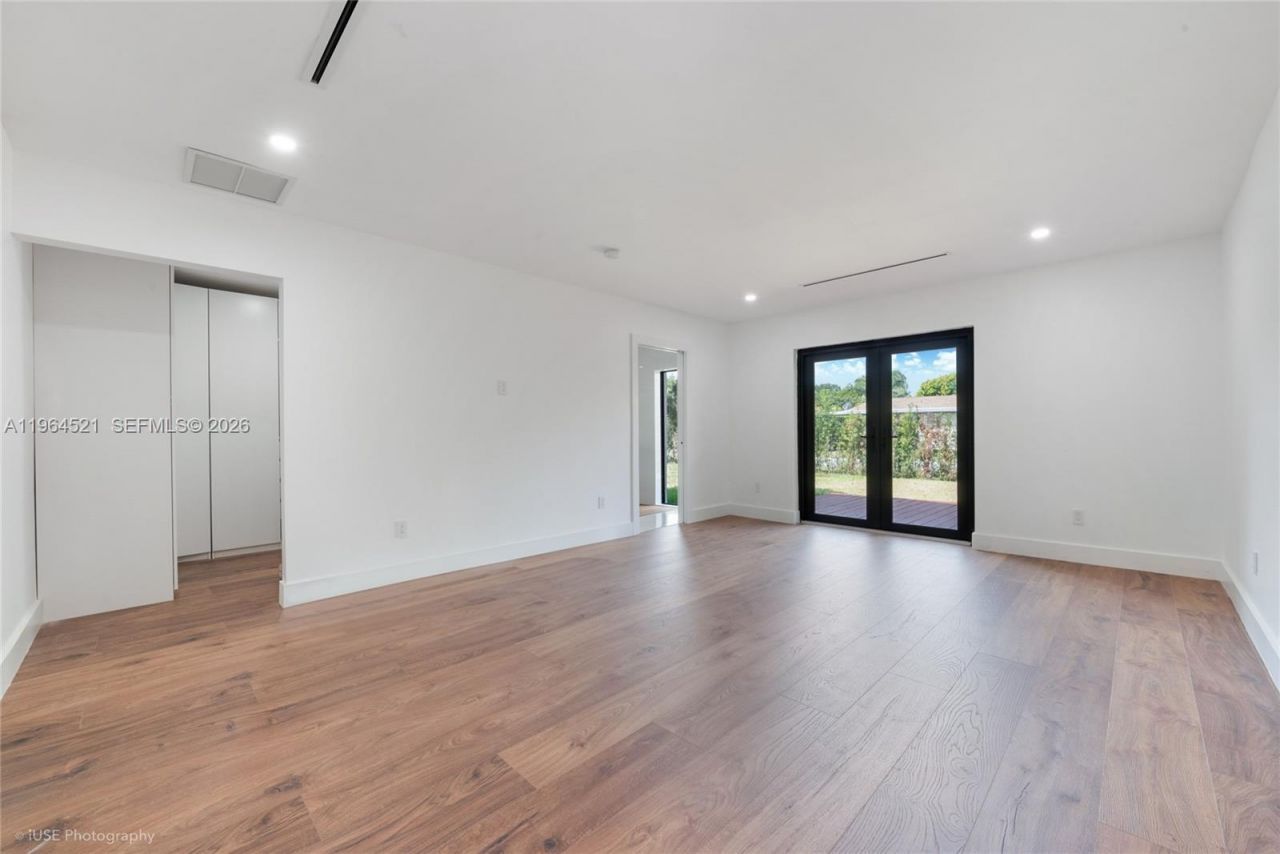 8270 SW 130th St, Pinecrest, FL 33156 Photo