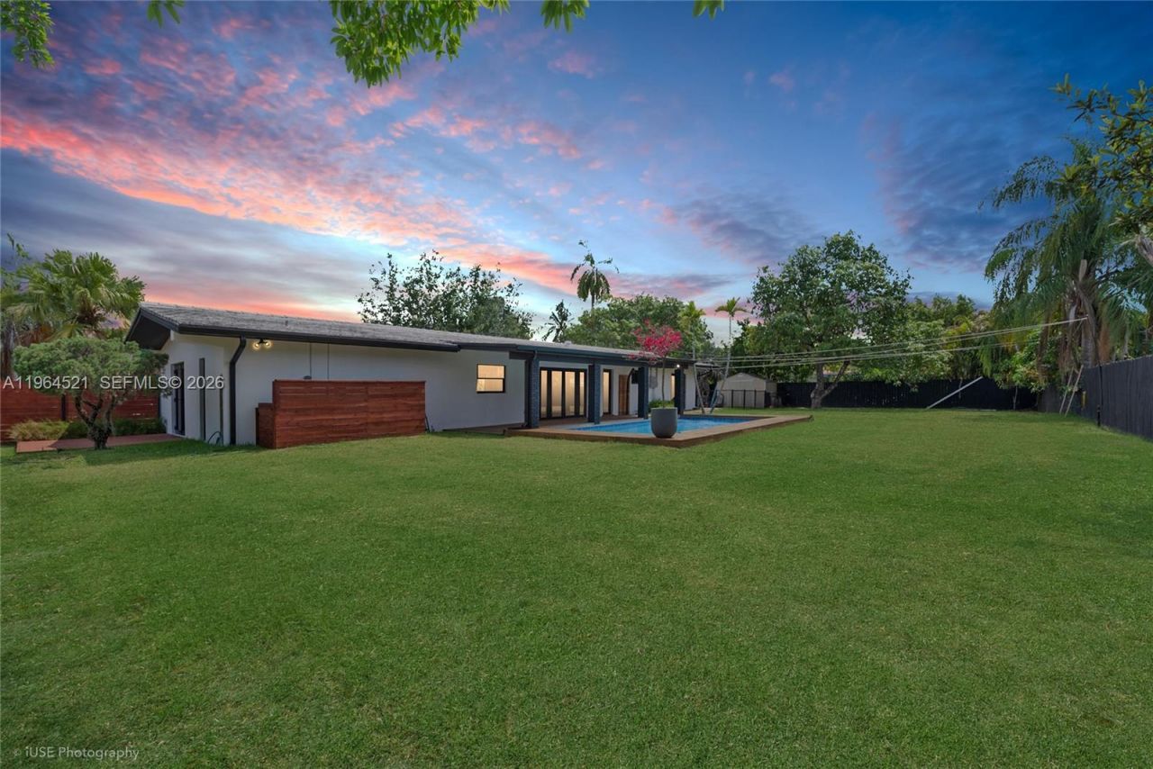 8270 SW 130th St, Pinecrest, FL 33156 Photo