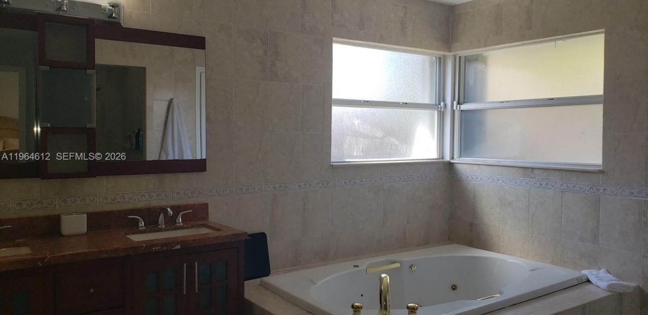 9835 SW 56th St , Miami, FL 33165 Photo