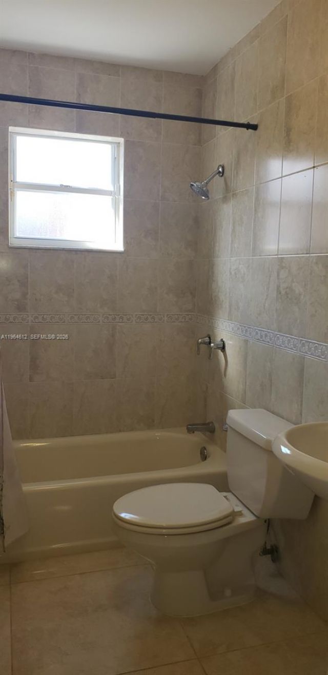 9835 SW 56th St , Miami, FL 33165 Photo