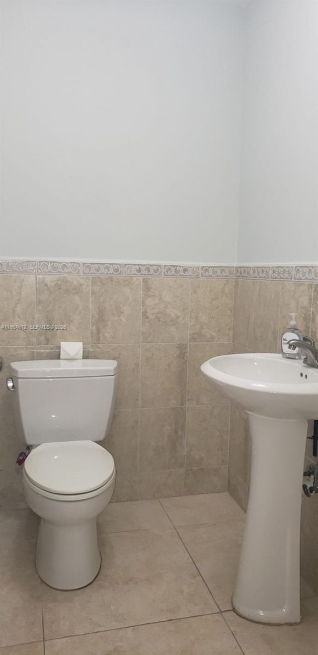 9835 SW 56th St , Miami, FL 33165 Photo