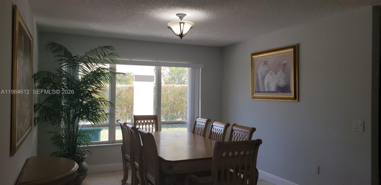 9835 SW 56th St , Miami, FL 33165 Photo