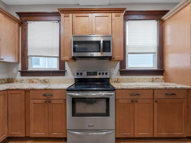 102 W Tompkins Street, Columbus, OH 43202 Photo 22