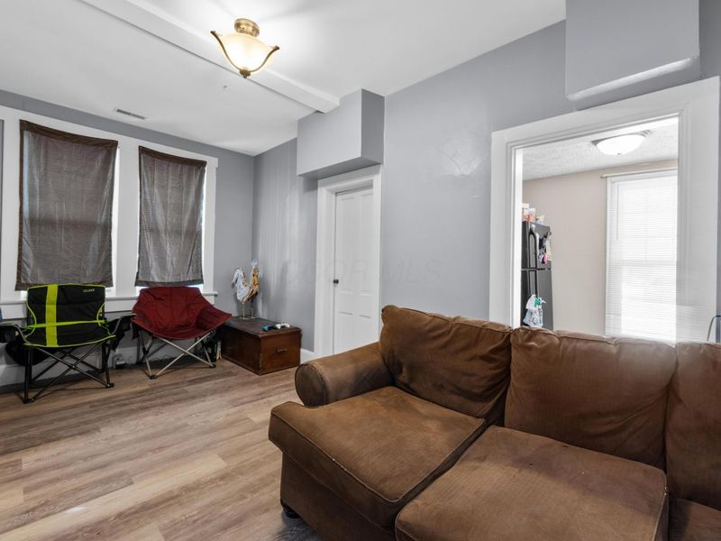 102 W Tompkins Street, Columbus, OH 43202 Photo 3