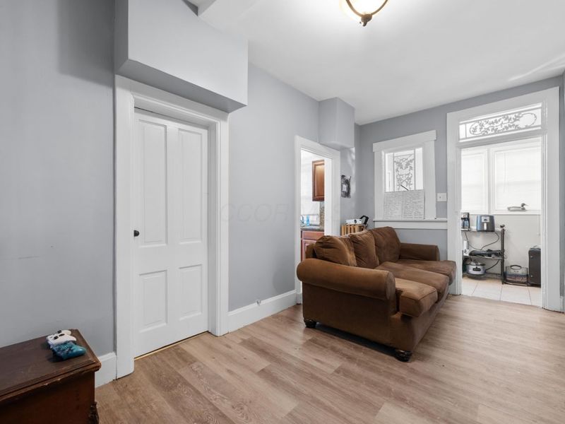 102 W Tompkins Street, Columbus, OH 43202 Photo 4