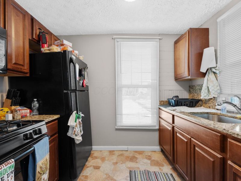 102 W Tompkins Street, Columbus, OH 43202 Photo 6