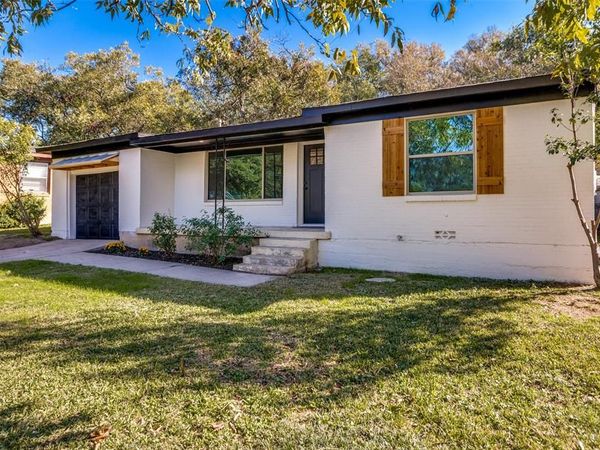 133 Mcgee Drive , Fort Worth, TX 76114