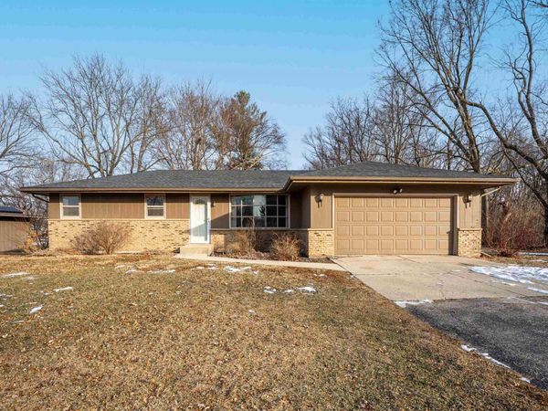 3482 ROCKVIEW Road, ROCKFORD, IL 61109