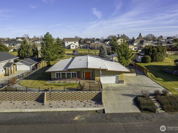 61 NE Pelican Place, Moses Lake, WA 98837