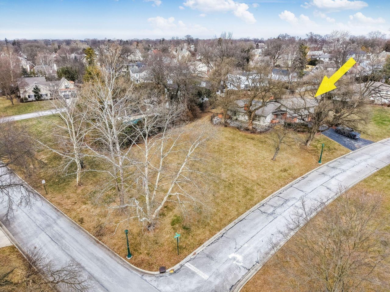 1960 Hillside Drive, Columbus, OH 43221 Main Photo