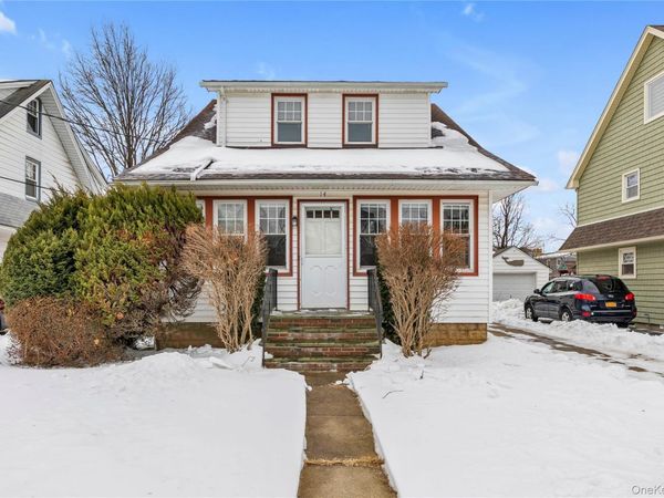 14 Denton Court, Rockville Centre, NY 11570