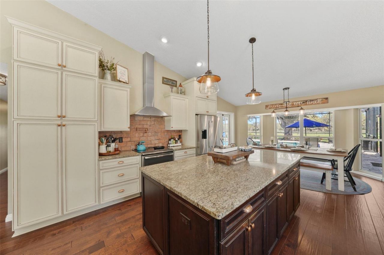 808 Old Welcome Road, Lithia, FL 33547 Photo