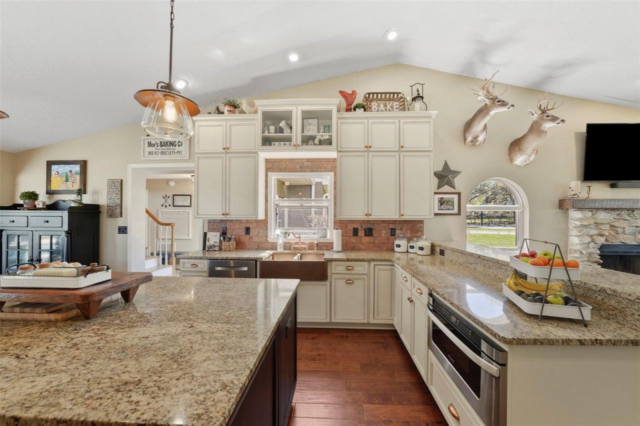 808 Old Welcome Road, Lithia, FL 33547 Photo