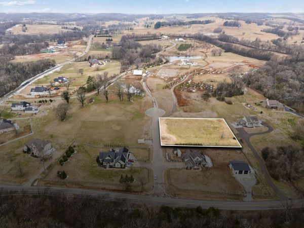 102 Heirloom Ln , Columbia, TN 38401