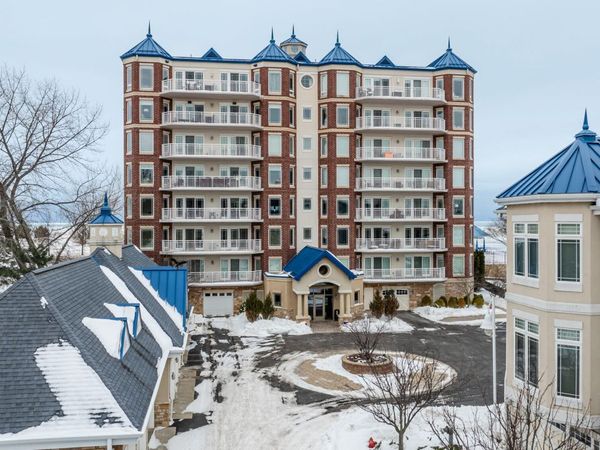 200 Lake Street, Unit 3B, St. Joseph, MI 49085