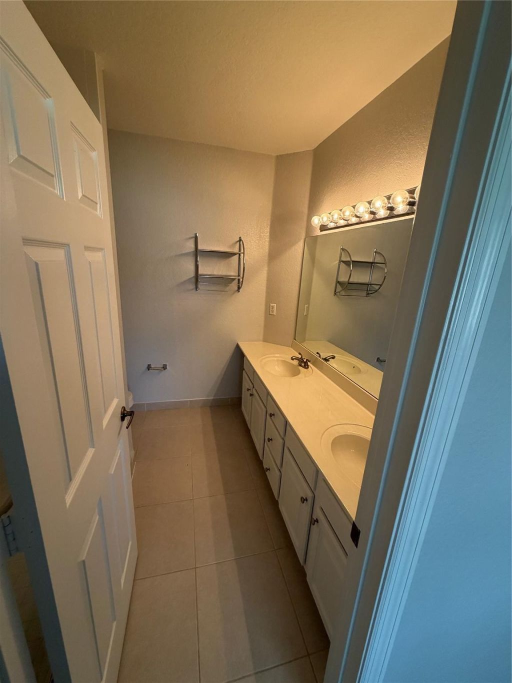 7401 Palomino Drive, Unit 117, Hollywood, FL 33024 Photo