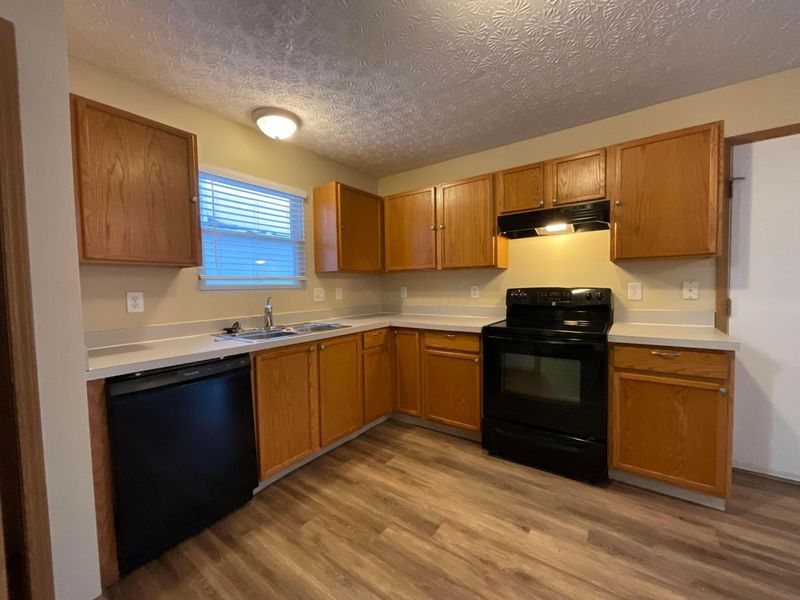 7802 Jefferson Run, Unit 117, Blacklick, OH 43004 Photo 4