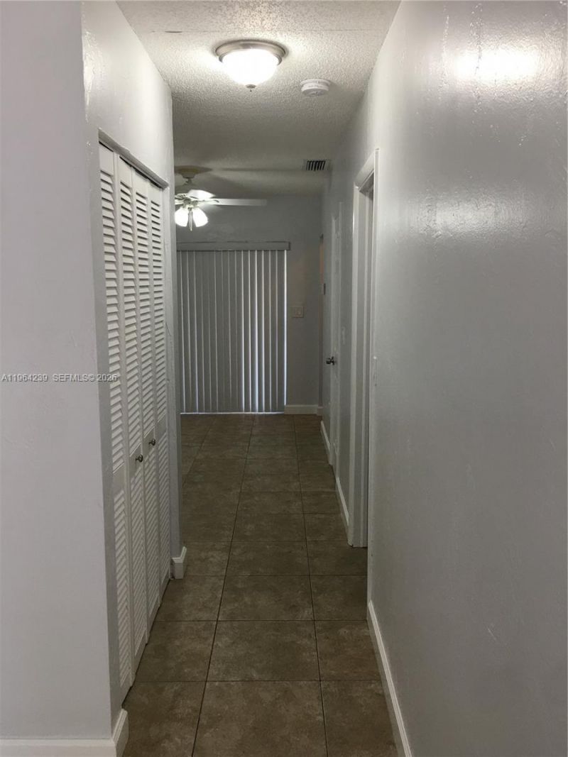 5782 SW 61st St, Unit 5782, Miami, FL 33143 Photo
