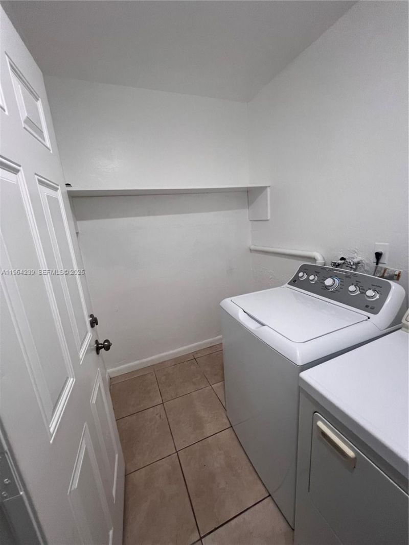 5782 SW 61st St, Unit 5782, Miami, FL 33143 Photo