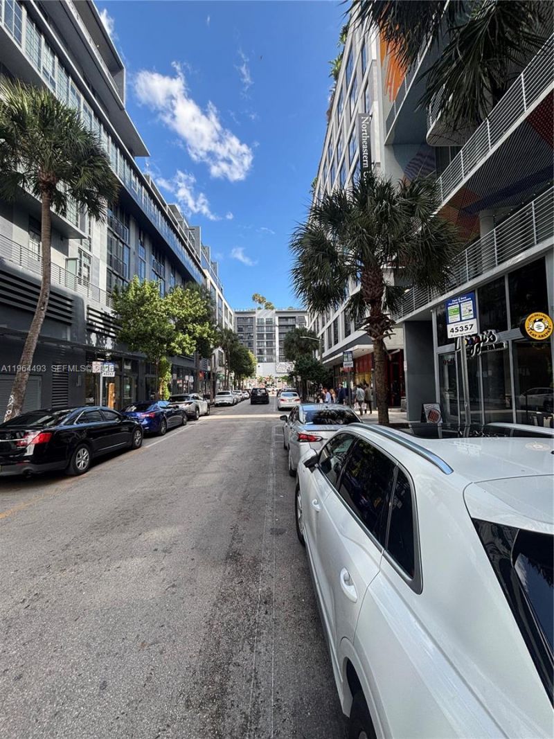 250 NW 24th St, Unit 3C, Miami, FL 33127 Photo