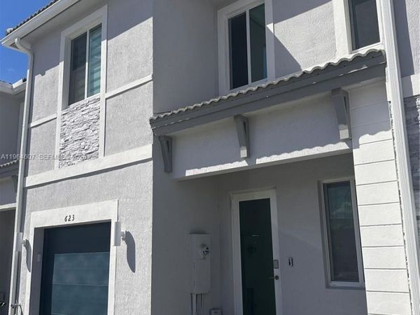 623 SE 13th St Cir, Homestead, FL 33034