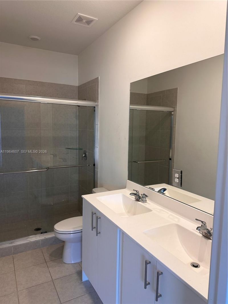 623 SE 13th St Cir, Homestead, FL 33034 Photo